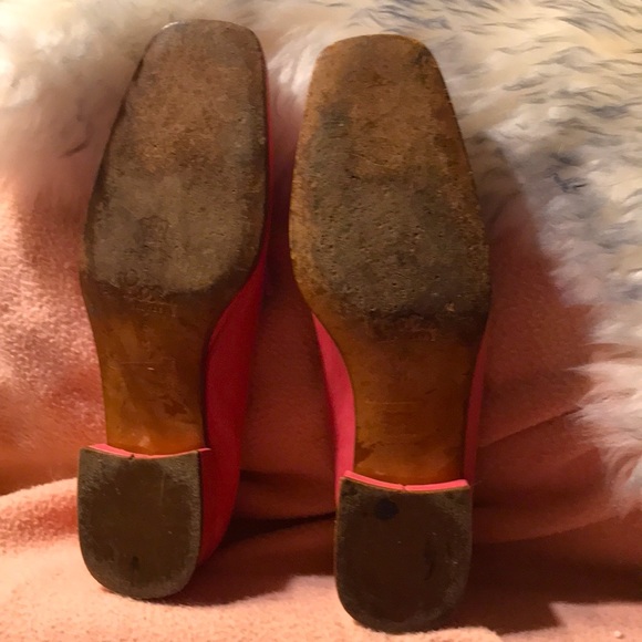 Lilly Pulitzer pink shoes - Picture 5 of 5